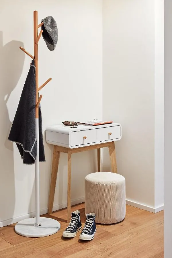Apartment Prague Days - Designer Apts - Garage - Terrace - Easy City Access