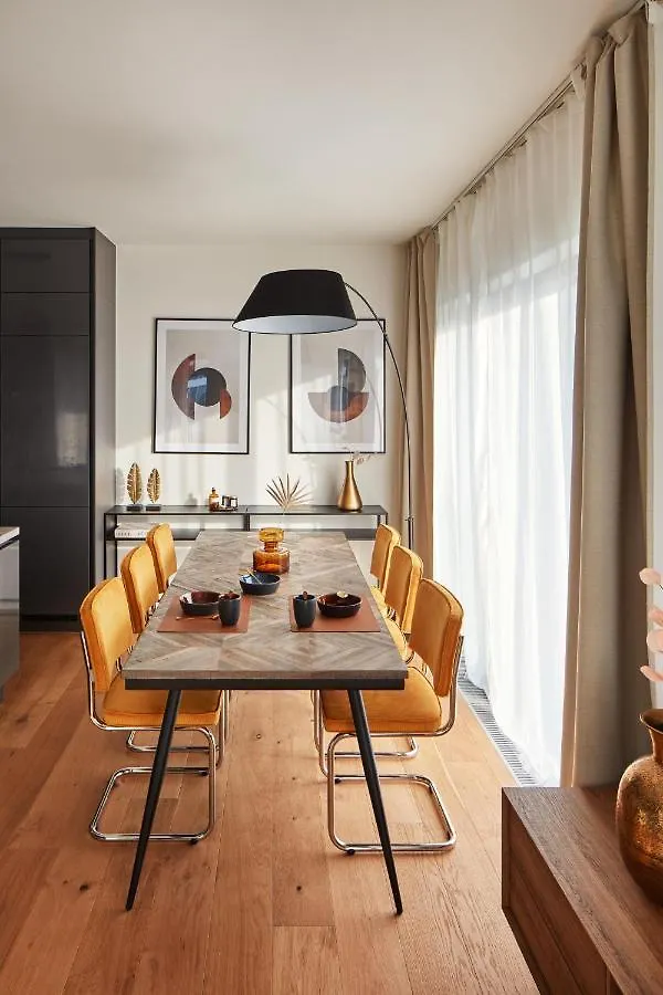 Apartment Prague Days - Designer Apts - Garage - Terrace - Easy City Access Czech Republic