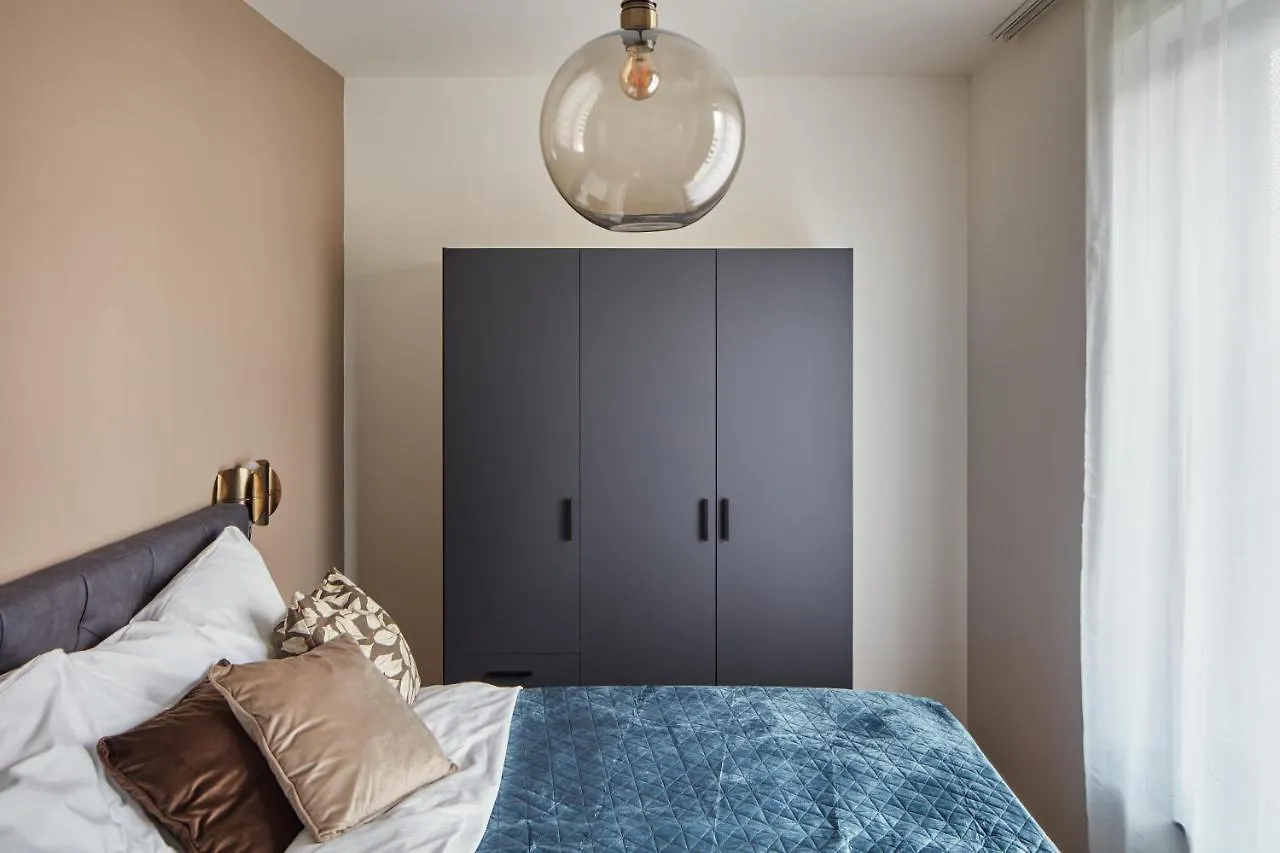 Apartment Prague Days - Designer Apts - Garage - Terrace - Easy City Access Czech Republic